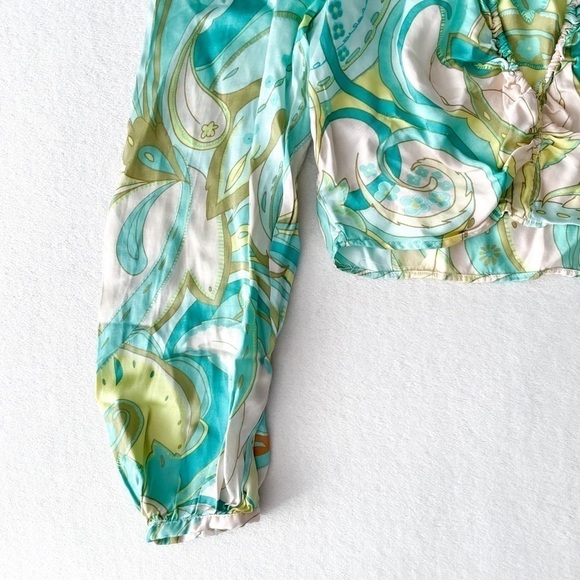 Retro Crop Front Blouse - Picture 5 of 7